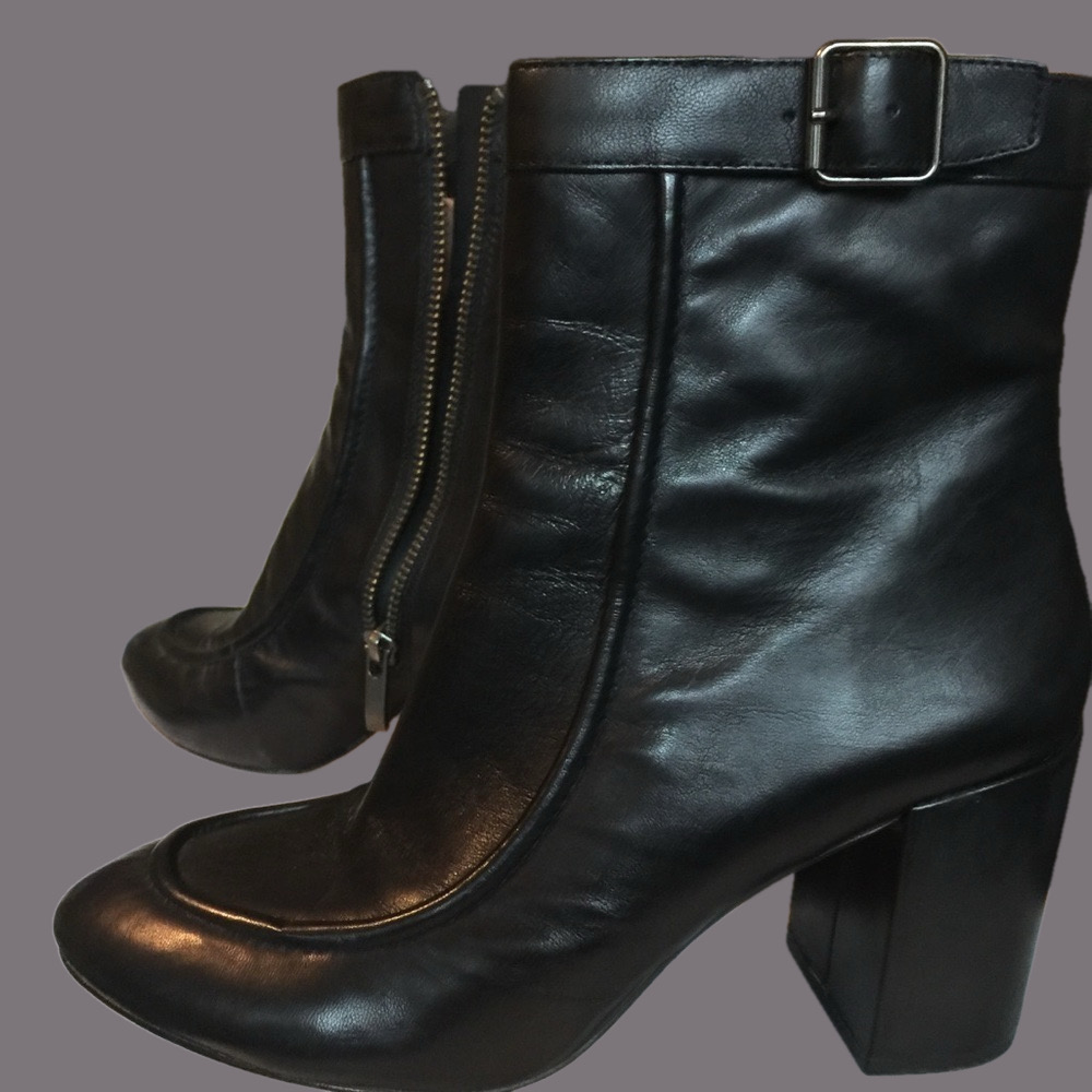 Pour la Victoire AnkleBoots Size7.5 Black Leather Chunky Heel Accessible Luxury - Picture 3 of 9